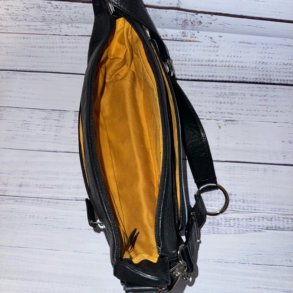 Icon L.A. Shoulder Bag - Picture 2 of 6